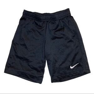 Nike Mesh Athletic Black Boys Shorts 6 7 years